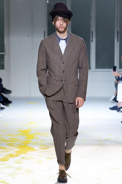 Look 40